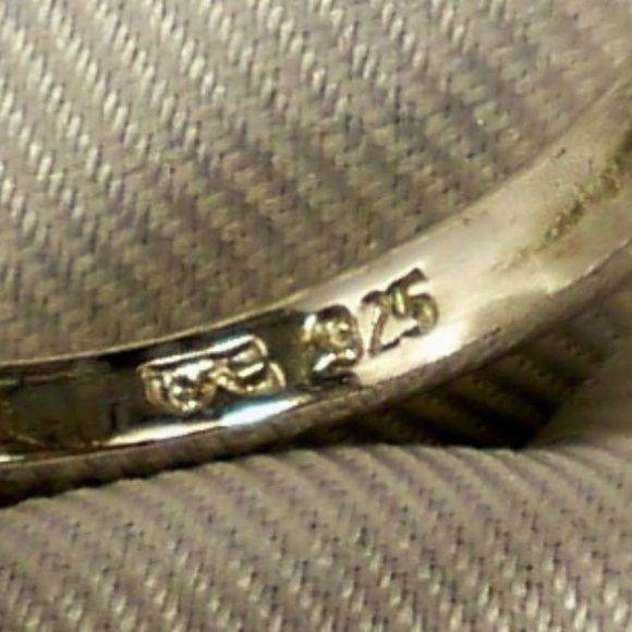 New Ruby Red Inside Heart Cubic Zirconias Silver DESIGNER Ring - Picture 10 of 10